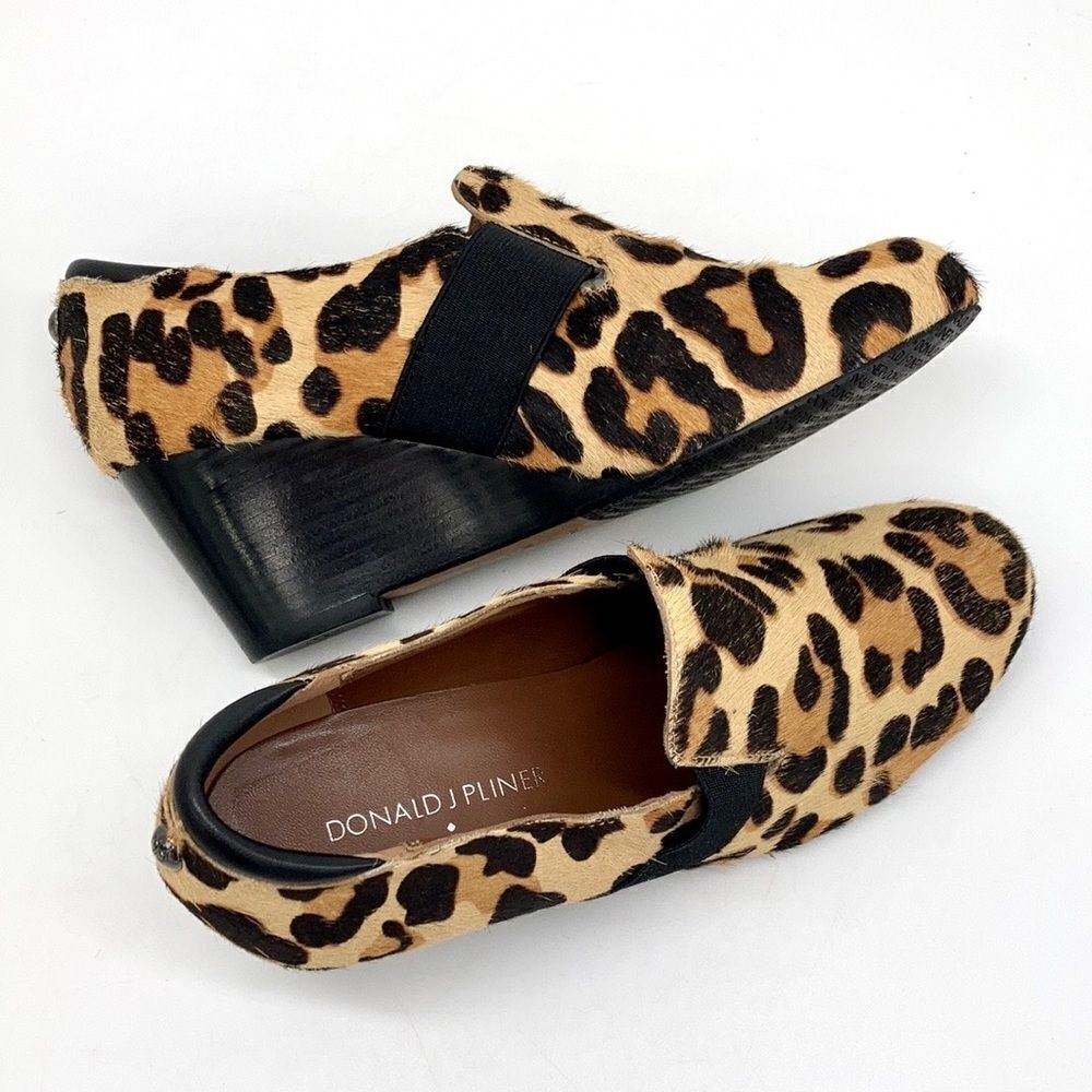 Donald J. Pliner Wedge - Picture 9 of 10